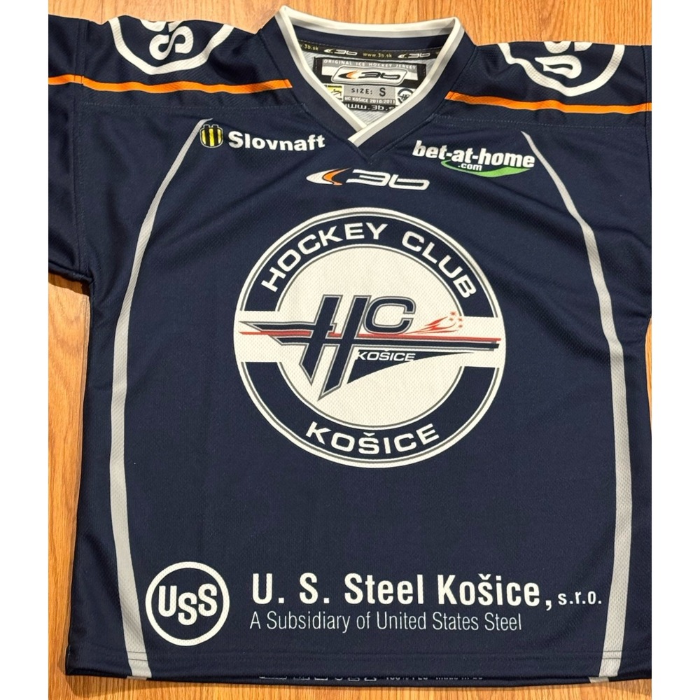 HC Košice Hockey Jersey Size Small US STEEL Skoda Slovnaft Rare - Picture 3 of 5